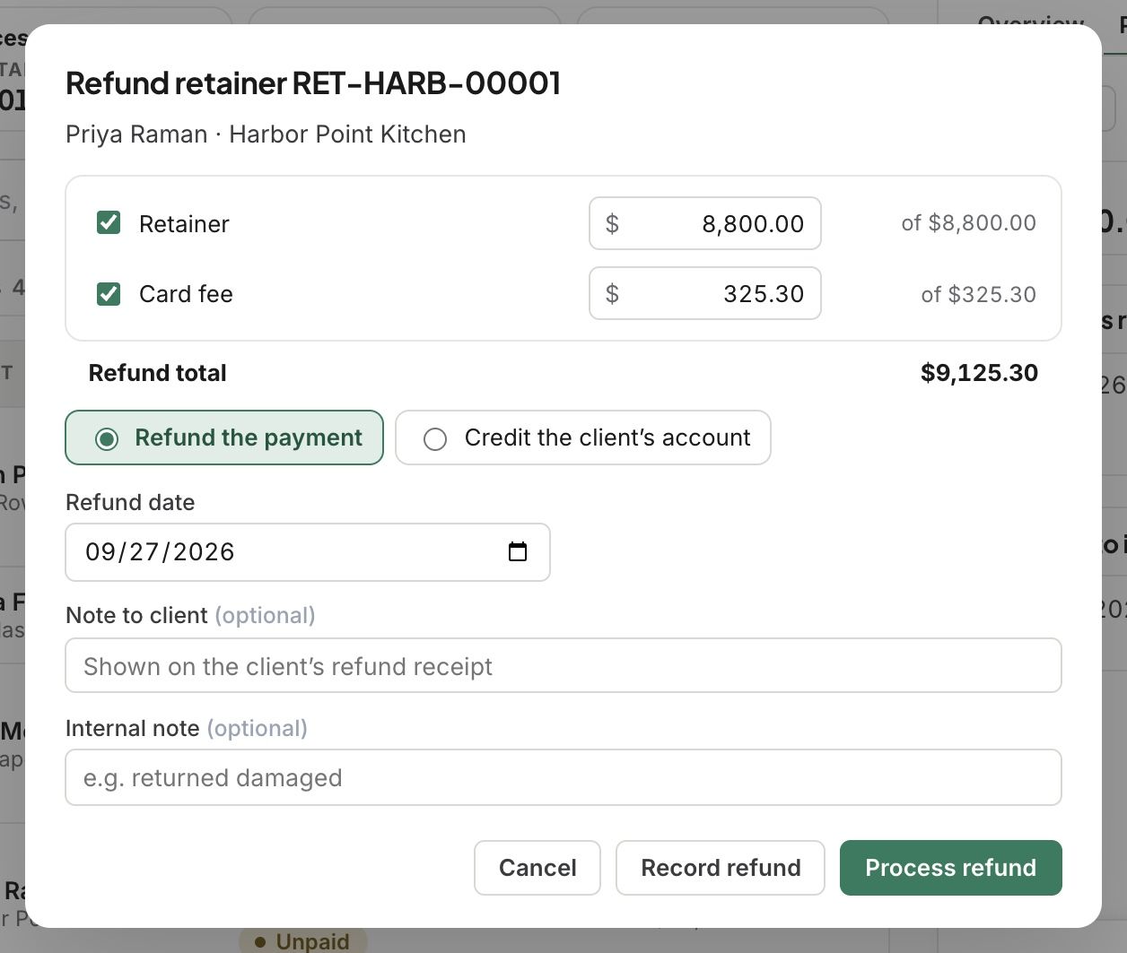 Refund dialog for a retainer, with the retainer and the card fee on separate lines